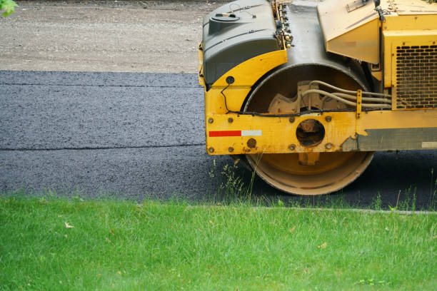 Best Professional Driveway Pavers  in Liverpool, NY